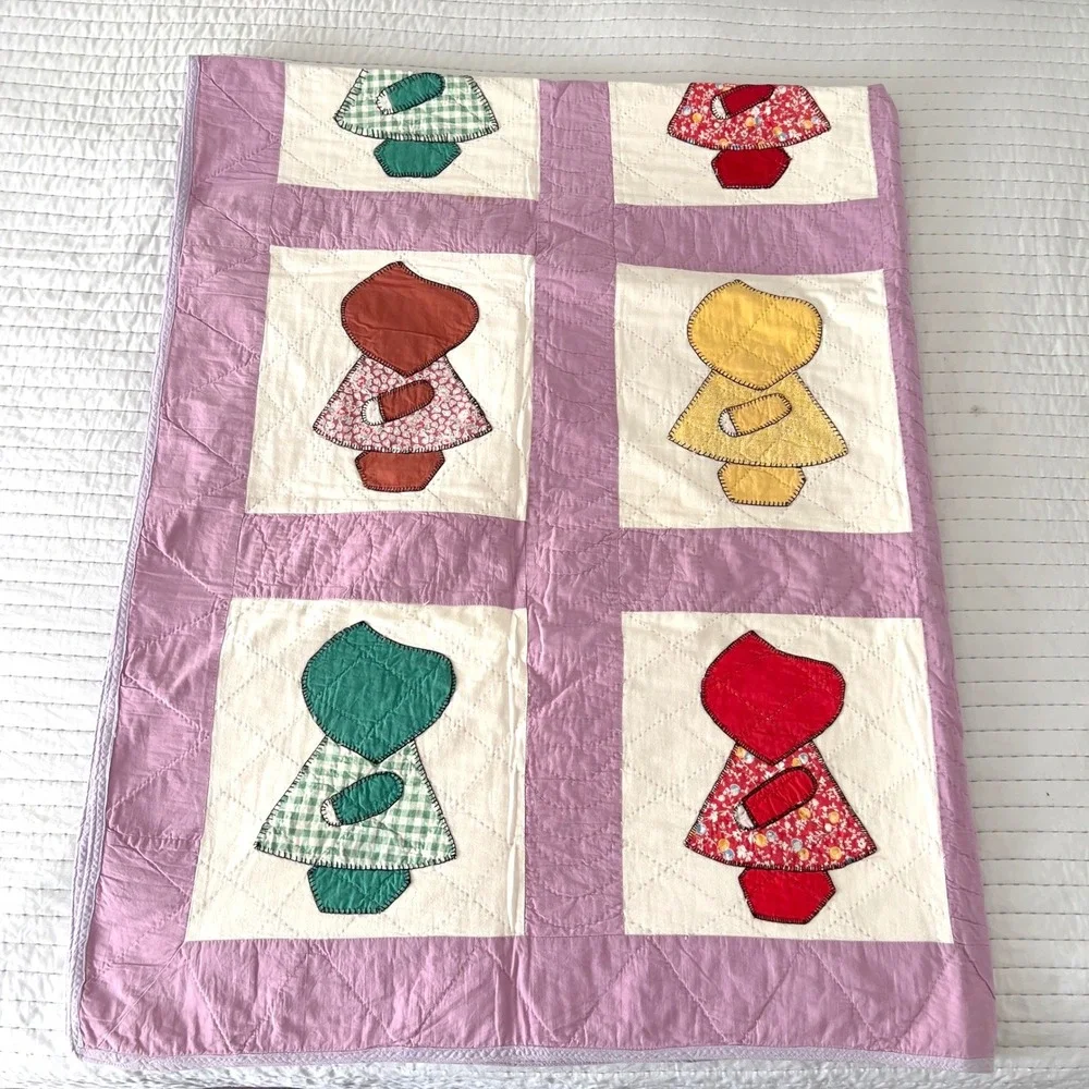 Vintage Antique Sunbonnet Sue Quilt Hand Quilted Embroidered Feedsacks Lavender